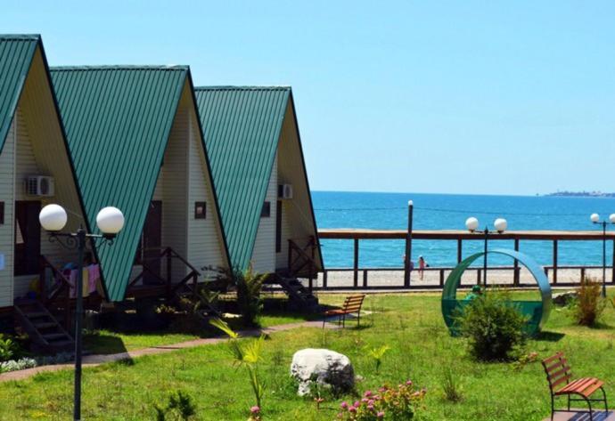 Kyalasur Hotel スフミ エクステリア 写真