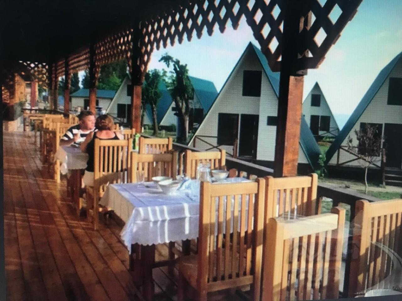 Kyalasur Hotel スフミ エクステリア 写真